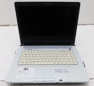 Sony Vaio VGN-FE670G PCG-7N2L Laptop Intel Core 2 Duo 2GB Ram No HDD Bad Battery - Picture 1 of 9