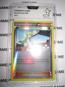 POKEMON (◕‿◕✿) TRAINER N POKEMON ALT LEAGUE PROMO 2013 BW100 PCA 9 NO PSA POP 1 - Imagen 1 de 3