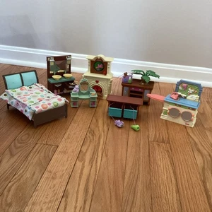 Vintage Fisher Price Loving Family Dollhouse Furniture 2000’s Lot - Picture 1 of 4