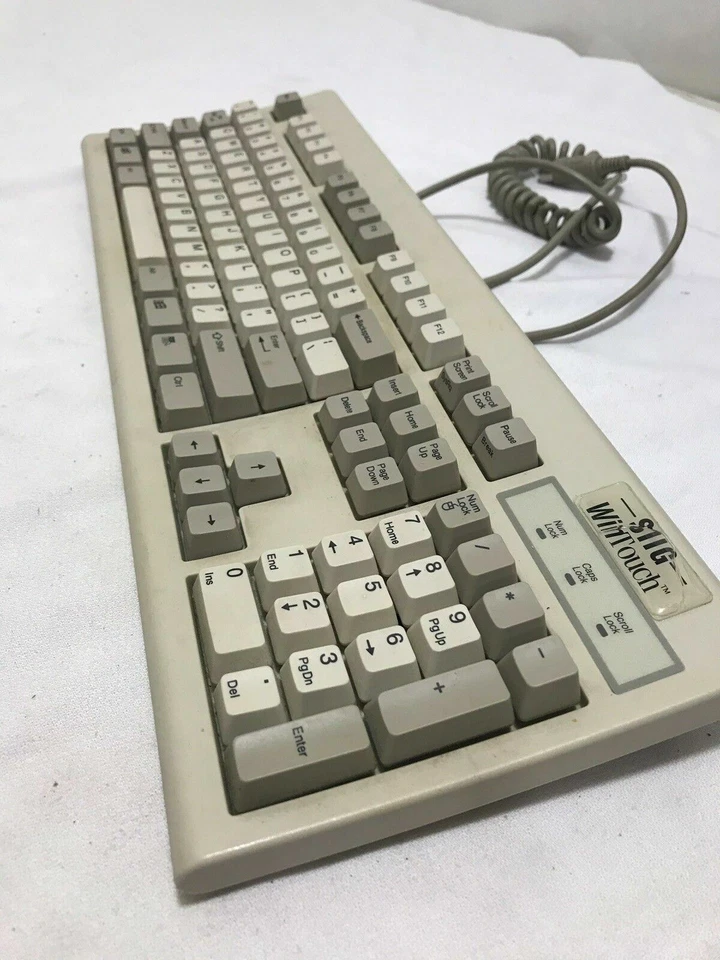 WinTouch SIIG KB-1927 Mechanical Keyboard - Image 1 of 4