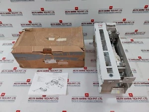ABB SR-M 2 Switch Fuse Terminal(Part Only) NHP 100432R6003 IP41 - Picture 1 of 14