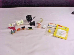 Miniatur Spielzeug Kinderzimmer Kinderzimmer Puppenhaus 10 Teile - Bild 1 von 8