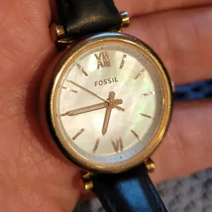Fossil Carlie Mini Three-Hand Navy Leather Watch - Foto 1 di 11
