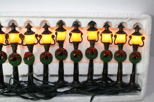 Set of 10 Vintage Fashioned Streetlamp Lights With Poinsettias,Christmas,holiday - Picture 1 of 3
