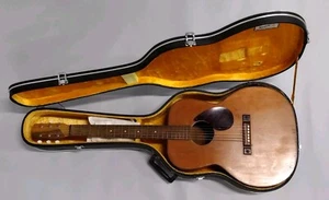 Harmony Silvertone Acoustic Guitar w/HSC! -LL - Picture 1 of 10