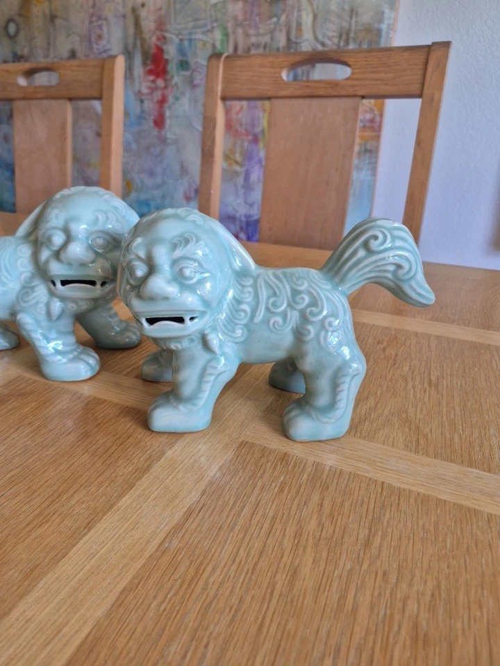 PAIR OF PORCELAIN FOO DOGS LIONS VINTAGE ANTIQUE LIGHT GREEN EXC - Image 1 of 4