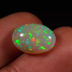 Äthiopischer Opal Top Qualität Feuer ovale Form Cabochon lose Edelstein 3,50 Karat - Bild 1 von 5