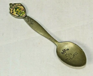 Nassau Bahamas Collectable Souvenir Spoon - A8-2 - Picture 1 of 2