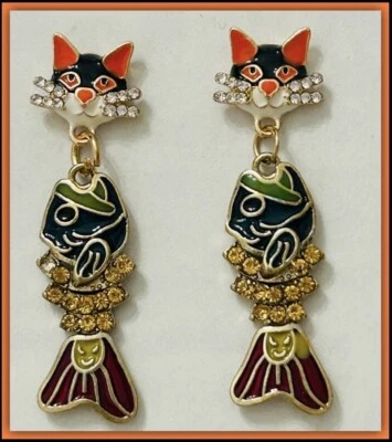 Betsey Johnson Moveable Kitty Cat Head And Fish Dangle Earrings NWT - Image 1 of 4