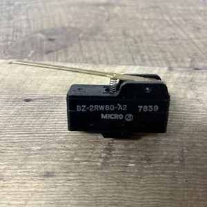 Honeywell Bz-2Rw80-A2 Industrial Snap Action Switch, Hinge, Lever Actuator, - Picture 1 of 4