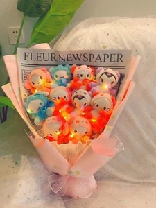 HELLO KITTY PLUSHIE BOUQUET MY MELODY CINNAMOROLL KUROMI CUTE - Picture 1 of 1