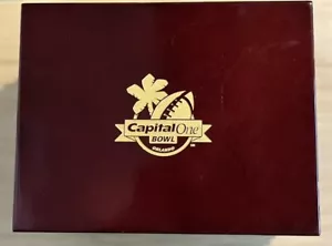 NCAA 2009 Capital One Bowl Uhr Edelstahl mit Gedenkbox Fußball - Bild 1 von 14