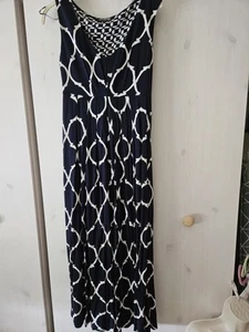 Summer Dress - Picture 1 of 6