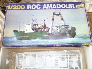 Barco de pesca Heller Nº: 608 Roc Amadour. Kit modelo escala 1/200 - Imagen 1 de 6