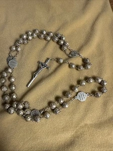 Vintage Italian Basilica Pope Medals Silver Tone Rosary Crucifix Rosette Beads - Picture 1 of 5