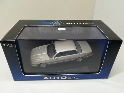 JAGUAR XJ8 - 2003 - Auto Art 1:43 - Immagine 1 di 4
