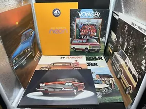 Zehn Plymouth-Broschüren mit The 1970 Valiant, The Late 70er Jahre Voyager & mehr - Bild 1 von 21
