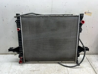 Radiador de refrigeración del motor Volvo XC90 2007-2014 OEM 3.2 31293550 Foto 1 de 4