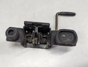 86-95 Nissan Pathfinder Spare Tire Carrier Latch Striker Rack Holder - Picture 1 of 10