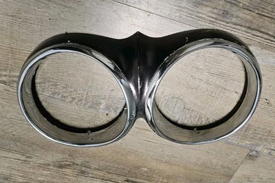 Bisel de faros izquierdo Buick LeSabre Invicta 1960 GM OEM Foto 1 de 4