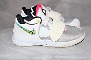 Nike Kyrie Flytrap 3 BQ5621-104 White Basketball Shoes South Beach Sz 3Y - Picture 1 of 14