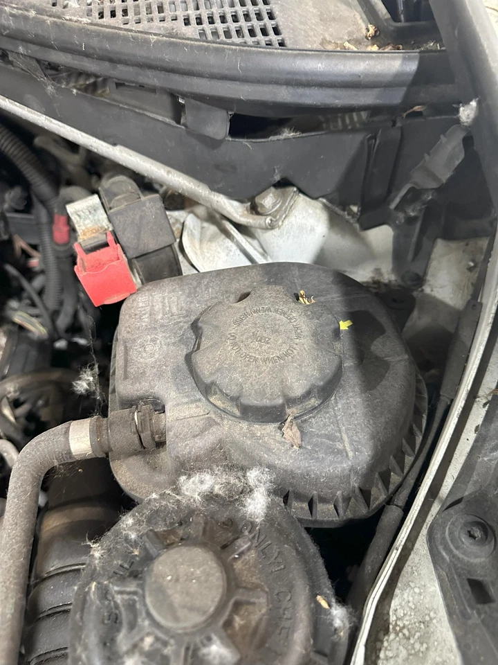 Used Engine Coolant Reservoir fits: 2011 Bmw X6  Grade A - Image 1 of 4