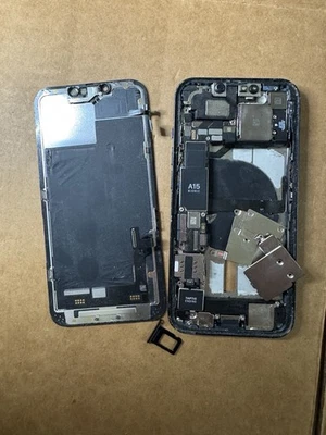 Apple iPhone 13 - Medianoche - 128 GB - como está para salvamento/piezas TMO SIN IC ESN LIMPIO Foto 1 de 4