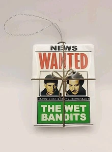 Solo en casa "Noticias - QUERÍA The Wet Bandits" paquete de periódico adorno navideño   - Imagen 1 de 4
