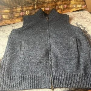 Pendleton Men's Medium Black Chevron Wool Knit Fleece Lined Vest Full Zipper - Picture 1 of 9