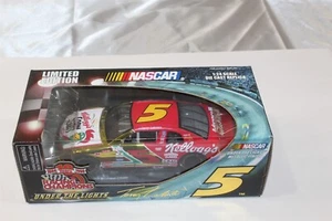 1999 Racing Champions 1:24 Diecast NASCAR Under The Lights Terry Labonte 10500 - Picture 1 of 6