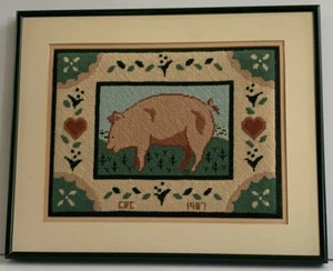 Hand stitched NeedlePoint Pink Pig Country Farm Framed Tufted Matted Signed 16” - Bild 1 von 11