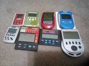 Electronic hand held games Lot of 8 - Picture 1 of 11