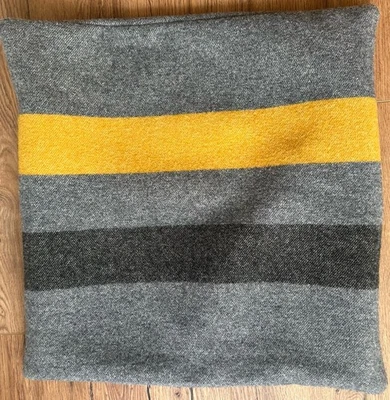 Шерстяная наволочка Faribault Woolen Mills 20x20 дюймов серая желтая черная полоса - Изображение 1 из 4