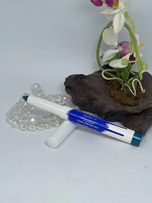 Estee Lauder The Estee Edit The Edgiest Khol Shadowstick - 04 Twisted - New - Image 1 of 4