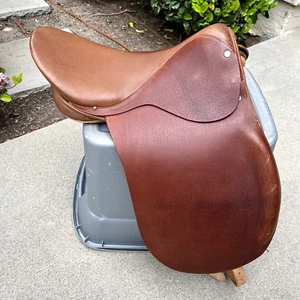 Saddlers Exeter Springtree English Riding Saddle 16-1/2" (16.5) England VGC - Picture 1 of 14