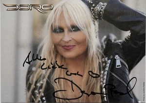 Doro Pesch signiert Karte Musik Unterschrift Original Autogramm signed (36) - Picture 1 of 2