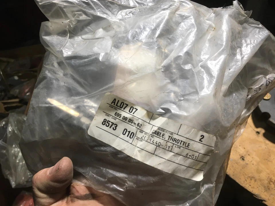 OEM Husqvarna Craftsman ASSY BAR CLAMP 530010869