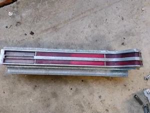 1972 BUICK ELECTRA LIMITED REAR RIGHT PASSENGER SIDE TAILLIGHT GM 5963994 OEM - Picture 1 of 16