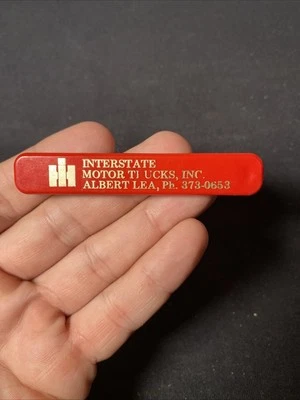 International Harvester Sliding Single Blade Pocket Knife Albert Lea MN Trucks - Image 1 of 4