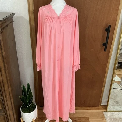 Vintage Shadowline Button-Front Full Length Robe Pink Lace Bodice & Trim Medium - Image 1 of 4