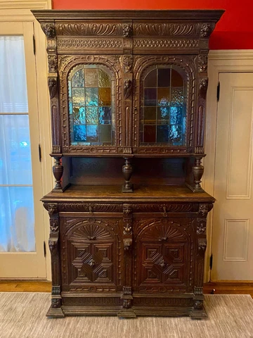 Beautiful Antique Irish Buffet/Sideboard/Hunting Cabinet/Victorian circa 1880 Cover