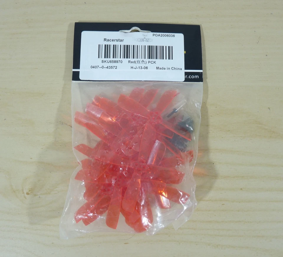 Racestar 2035 oder 2025 4 Blatt Propeller 8 Paar rot - Bild 1 von 1