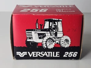 EMPTY BOX - Scale Models - Versatile 256 Tractor 1:32 Scale #99000340 - Picture 1 of 8