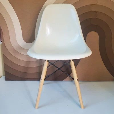 Vintage Herman Miller Eames White Side Shell Chair on an Ash Dowel Base - Image 1 of 4