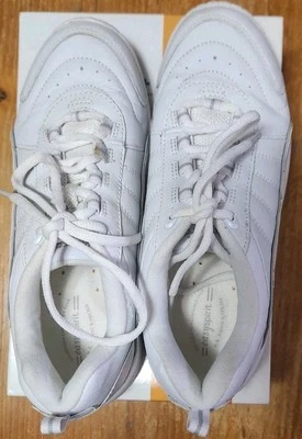 🔥 Easy Spirit Level 3 White Women's Shoes Sneakers Size 7.5 With Box - Image 1 of 4