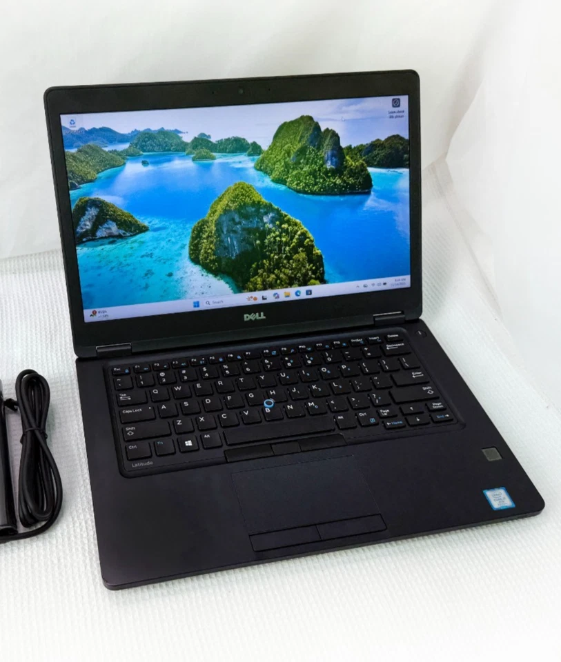 Portátil Dell Latitude 5480 14" Intel i7, 16GB, 256GB SSD, Win 11 Pro, WI-FI, Cámara Foto 1 de 4