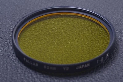 ✅ PALLAS YELLOW Y2 52MM FILTER GENUINE LENS OR CAMERA SCREW IN 16-3 - Image 1 of 2