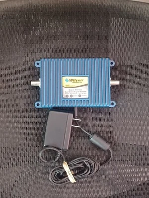 Wilson 273201 Mobile Wireless Smart Technology II Signal Booster - Image 1 of 2