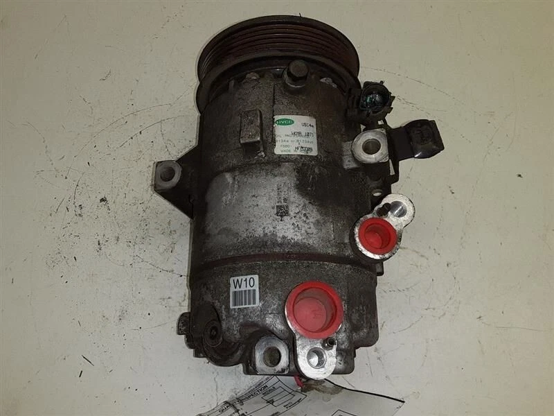 Conjunto de compresor de aire acondicionado Hyundai Elantra Kia Forte 2013-2017 fabricante de equipos originales Foto 1 de 4