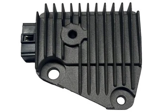 REGOLATORE DI TENSIONE CORRENTE 5 PIN PER KEEWAY Outlook 125 / 150 (2007-2014) - Imagen 1 de 8
